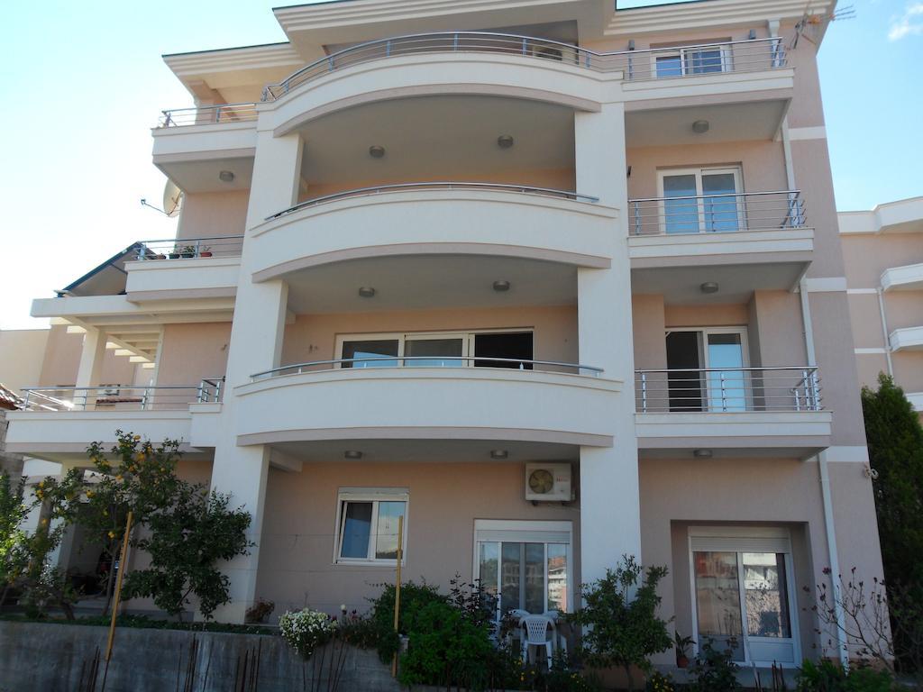 Apartment Petrovic Ulcinj Esterno foto