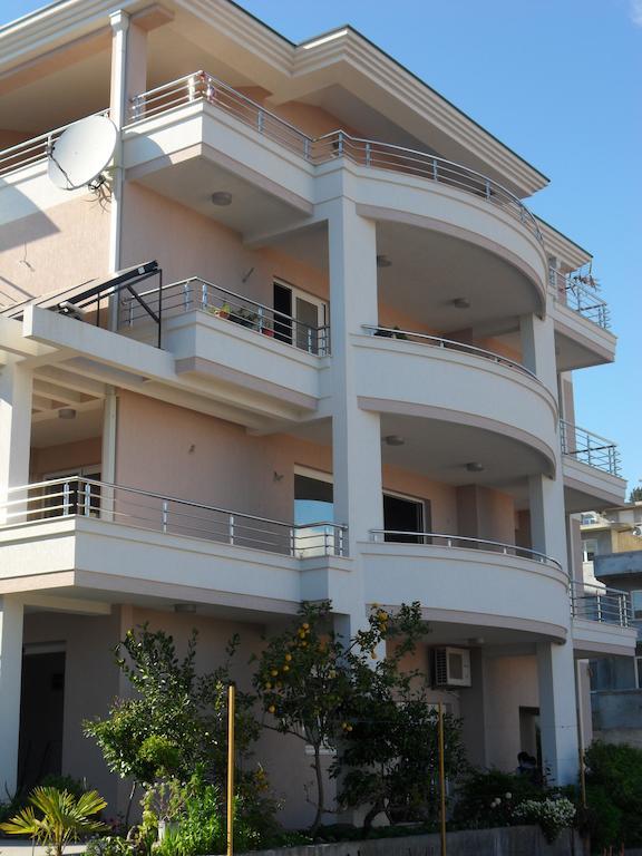 Apartment Petrovic Ulcinj Esterno foto